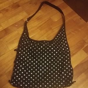 Shoulder tote